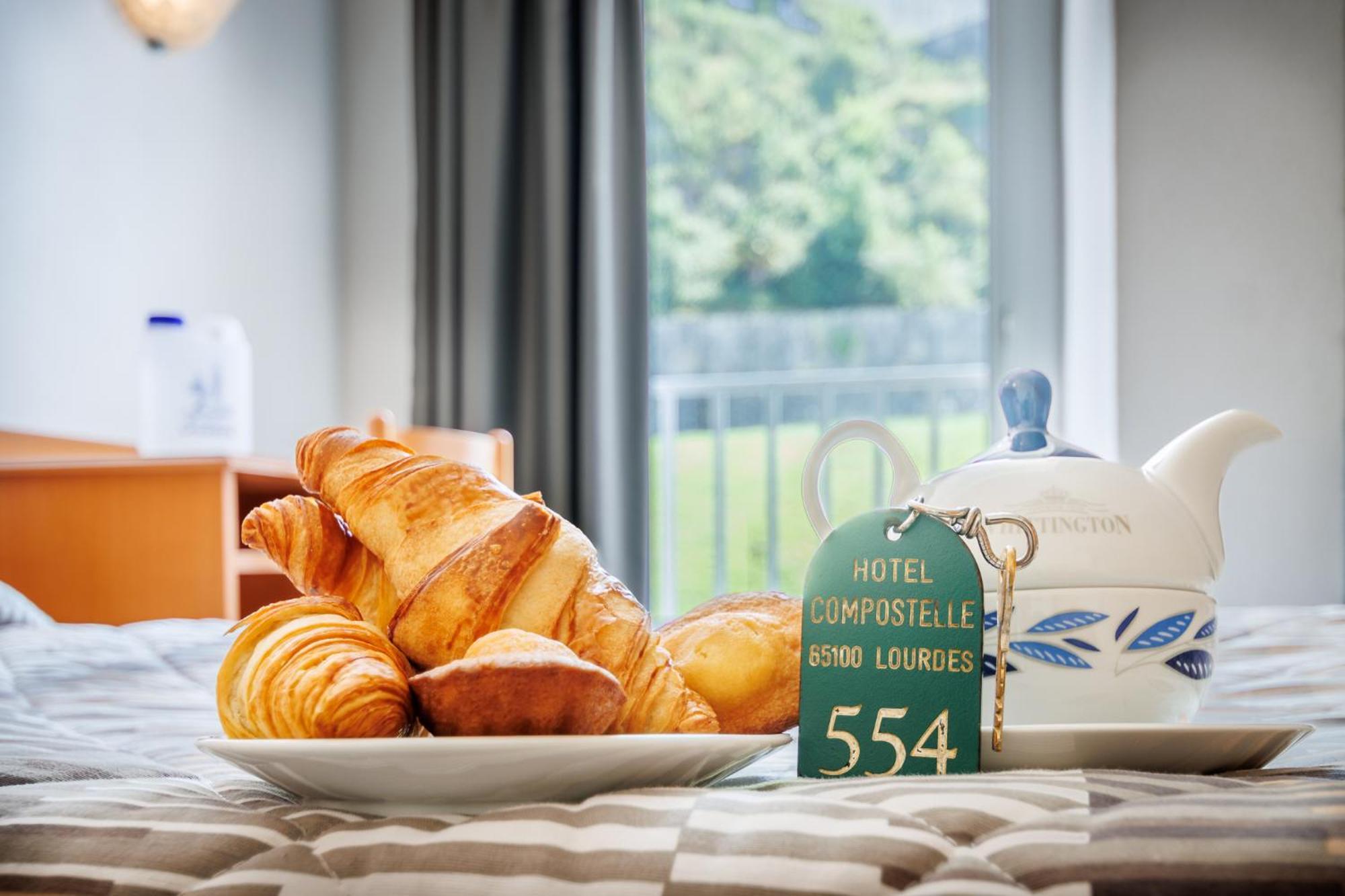 Hotel Compostelle Lourdes Luaran gambar