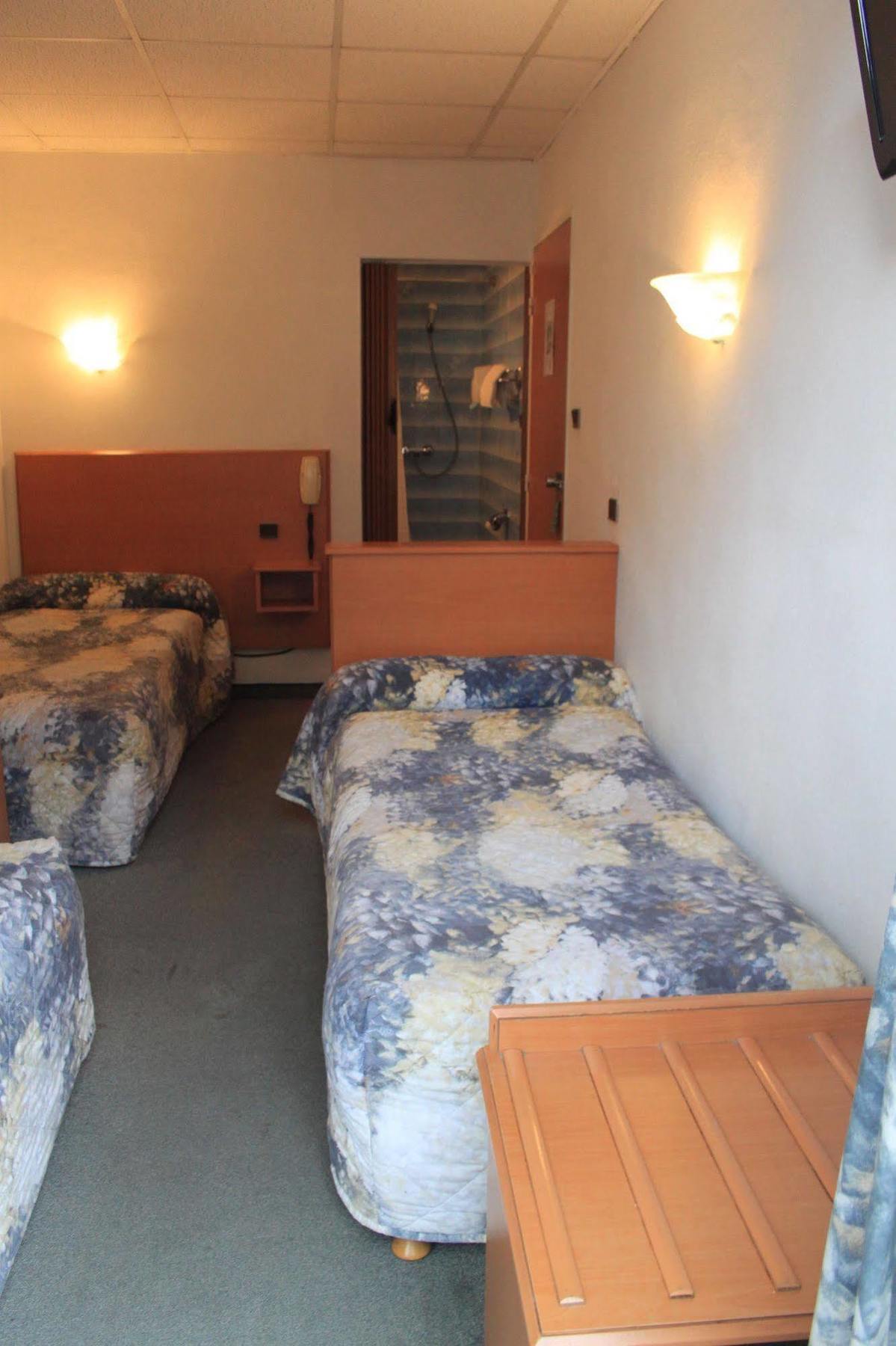 Hotel Compostelle Lourdes Luaran gambar