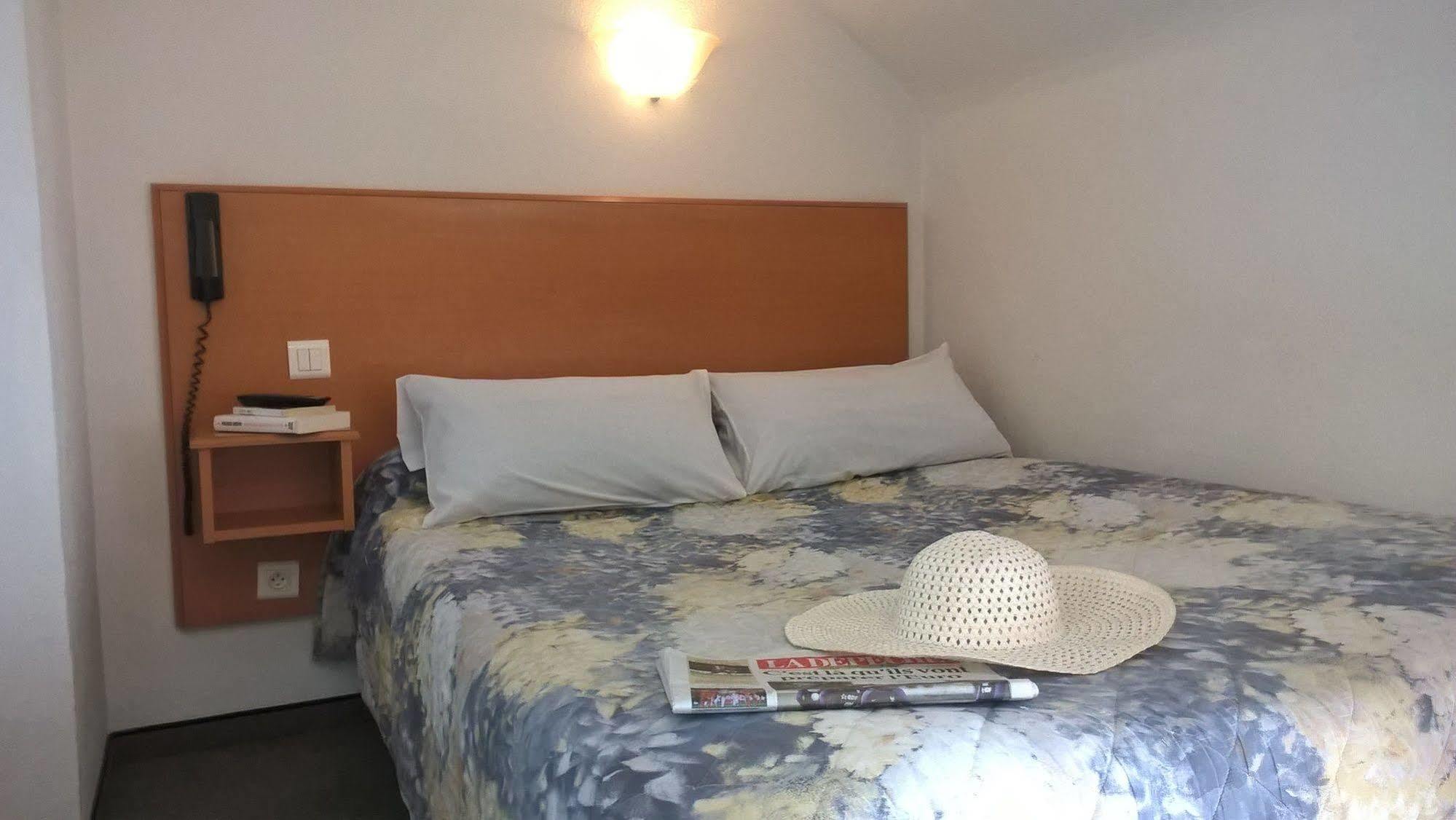 Hotel Compostelle Lourdes Luaran gambar
